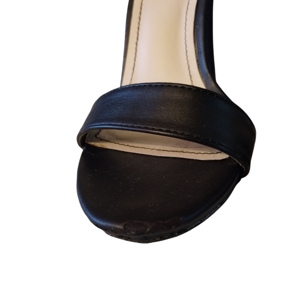 Bertinni Women's 5.5 Black Single Strap Heels Classic - Picture 2 of 7